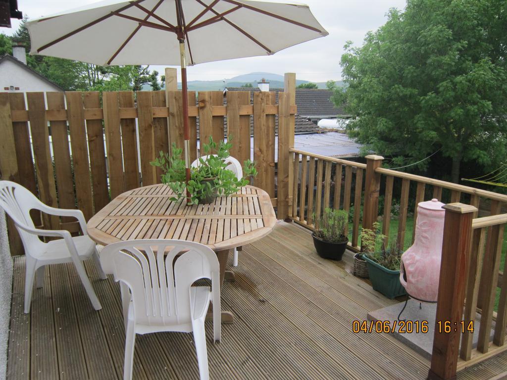 Brookford B&B Dalry  Bagian luar foto